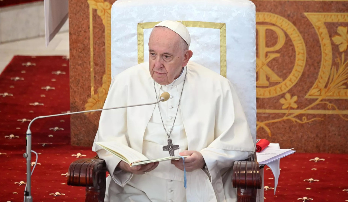 Roma papası Dağlıq Qarabağdakı monastırları  qorumağa çağırıb