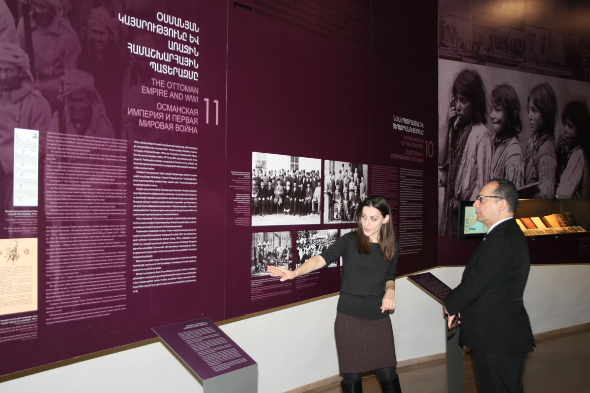 Kolumbiyanın Ermənistana yeni təyin olunmuş səfiri Erməni Soyqırımı Muzeyini ziyarət edib