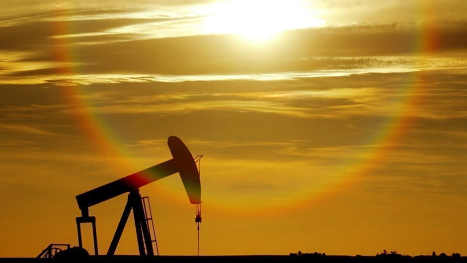 Saudi Arabia cuts Feb Arab Light crude price to Asia to 27-month low