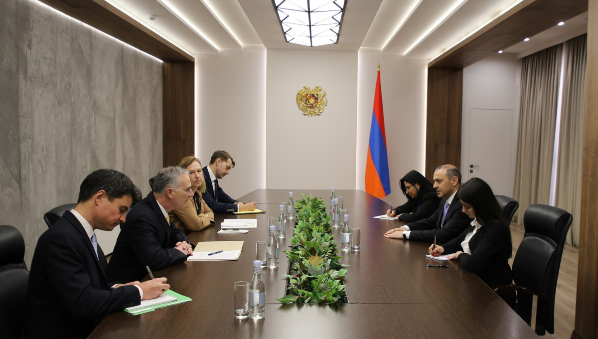 Secretary of Security Council and Louis Bono discussed process of regulating Armenian-Azerbaijani relations