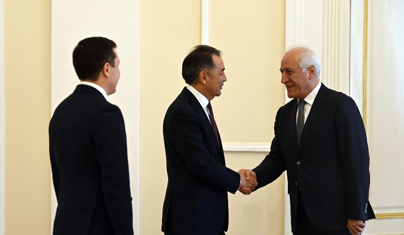 President Vahagn Khachaturyan received Chairman of the Eurasian Economic Commission Board Bakytzhan Sagintayev