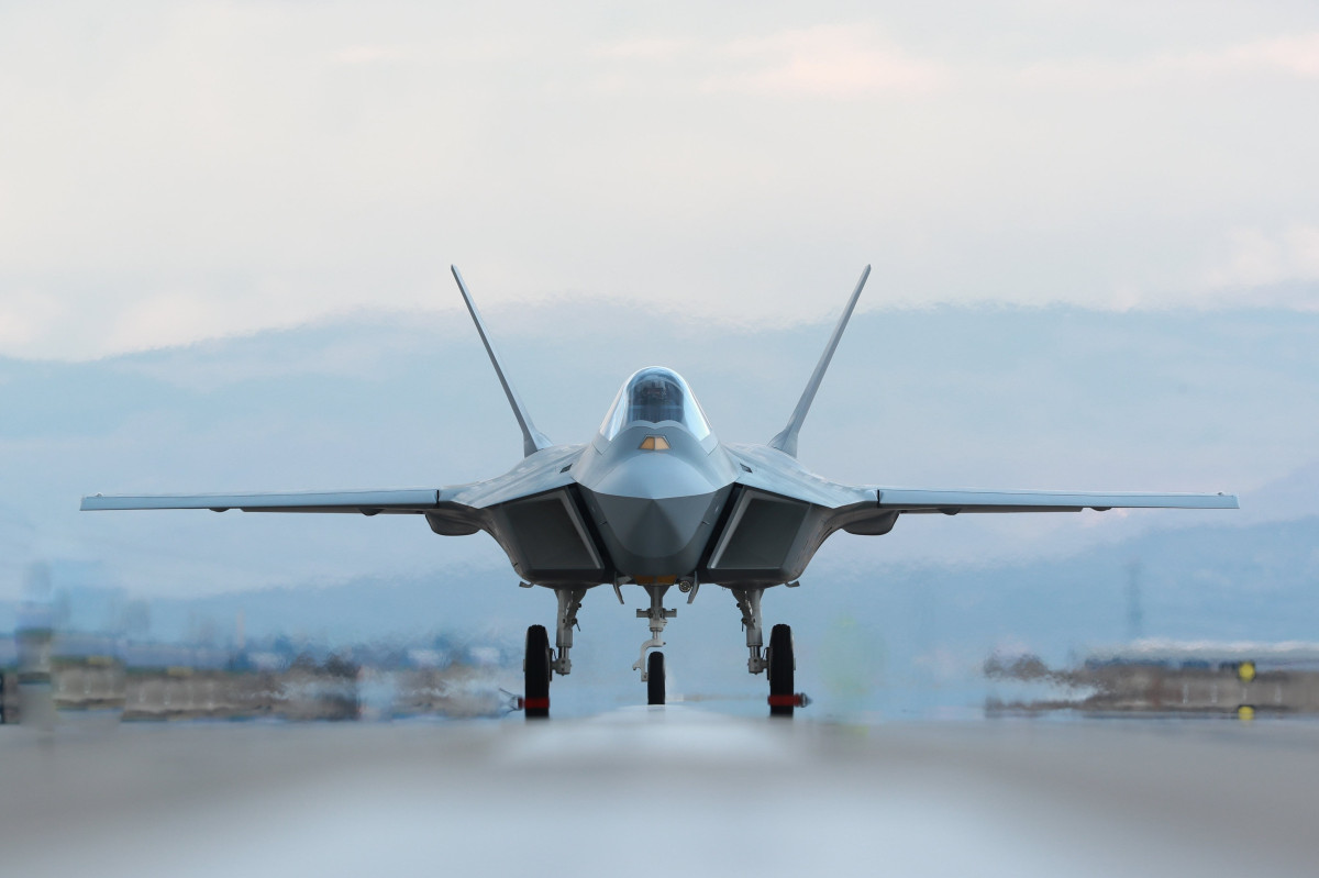 Fifth generation Turkish fighter jet made its first flight