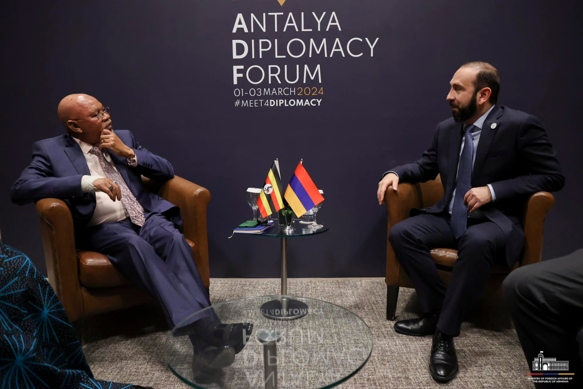 Meeting of the Foreign Ministers of Armenia and Uganda