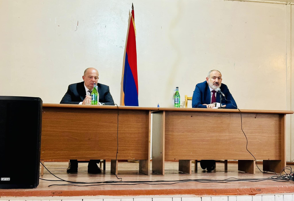 Nikol Pashinyan meets with residents of Voskepar, Baghanis and neighboring settlements