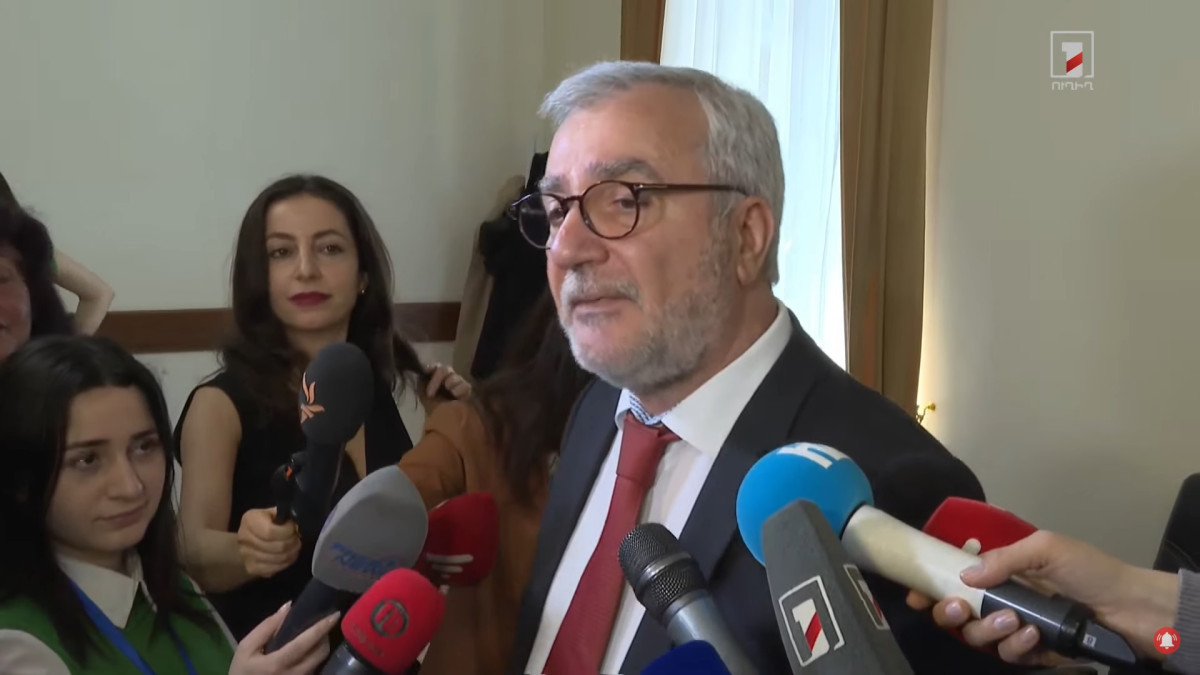 Արշակ Կարապետյանին սպասում ենք Հայաստանում. Անդրանիկ Քոչարյան