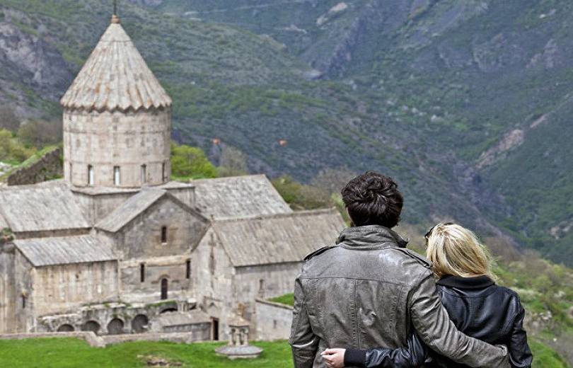 Aprel ayında Ermənistana 163 970 turist gəlib, onların 42 faizi Rusiyadandır