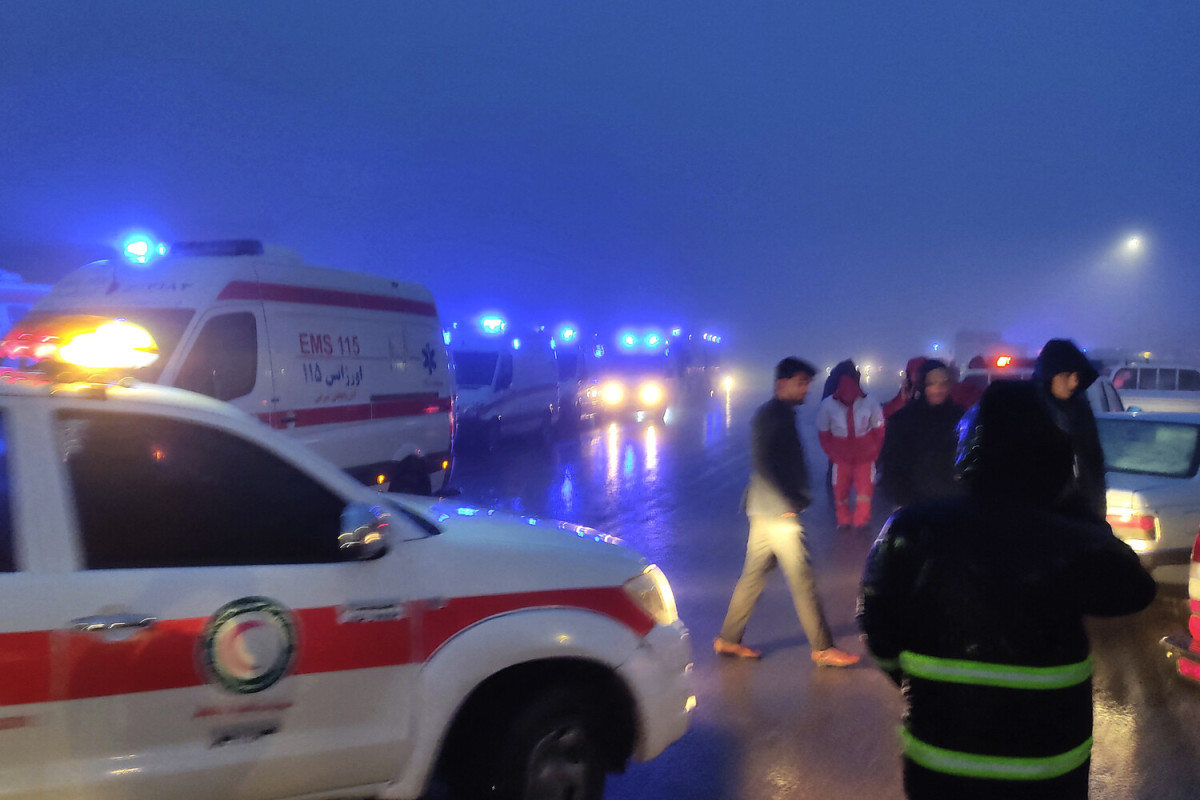 Russia sends 2 planes and 50 rescuers to Iran