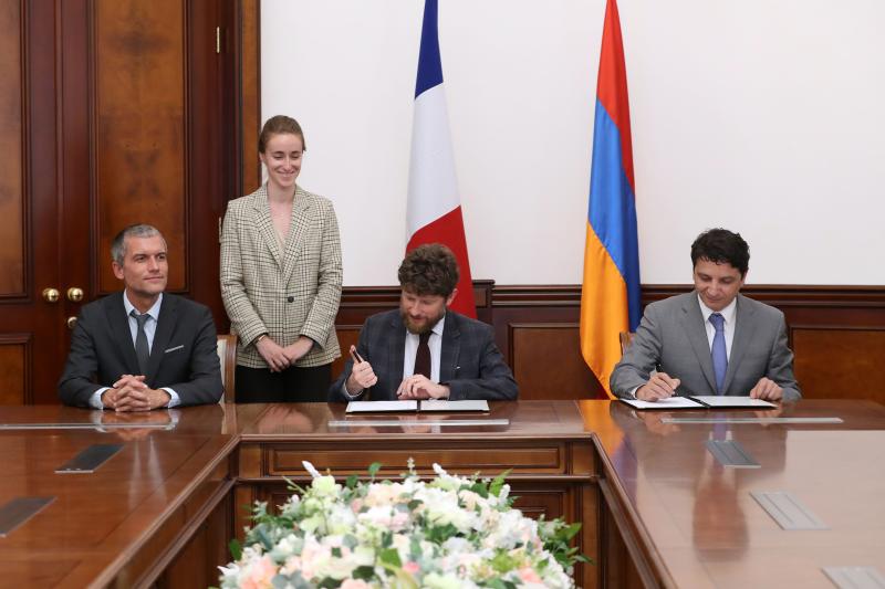 Հայաստանի և Զարգացման ֆրանսիական գործակալության միջև ստորագրվել է վարկային համաձայնագիր