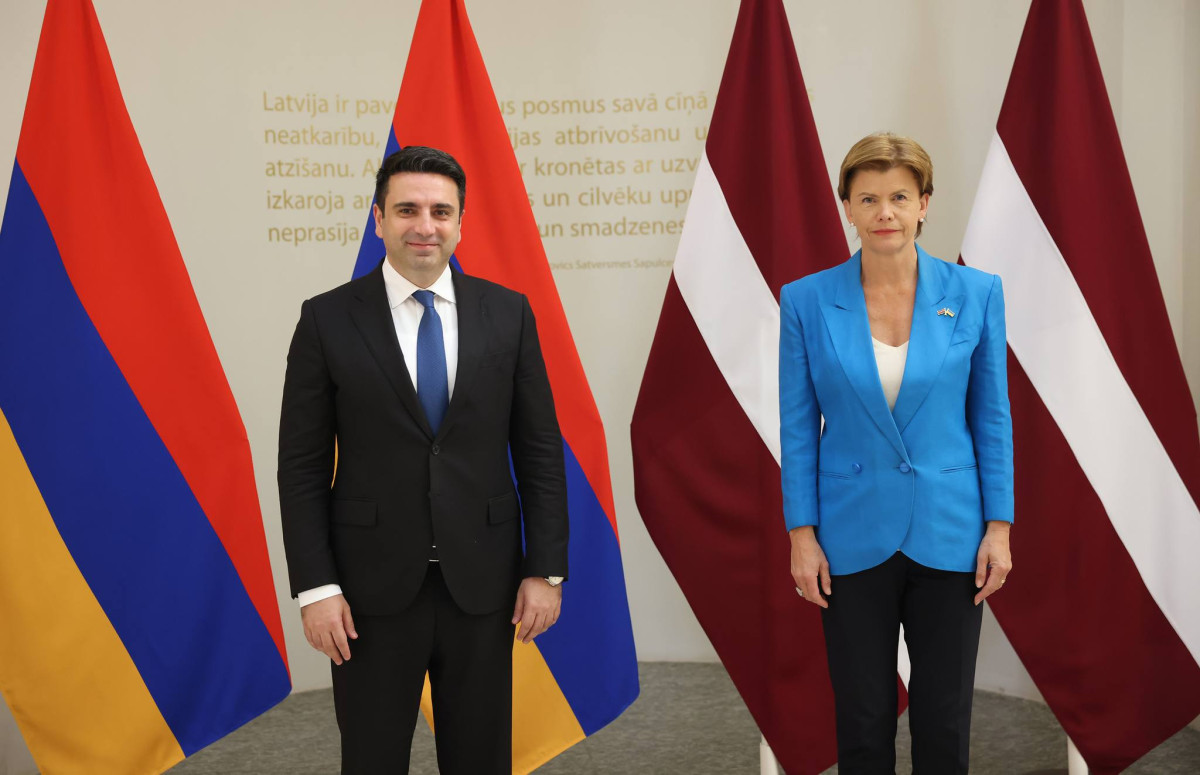 One of the RA priorities is the launch of visa liberalisation dialogue with the EU, Alen Simonyan to Foreign Minister of Latvia Baiba Braže