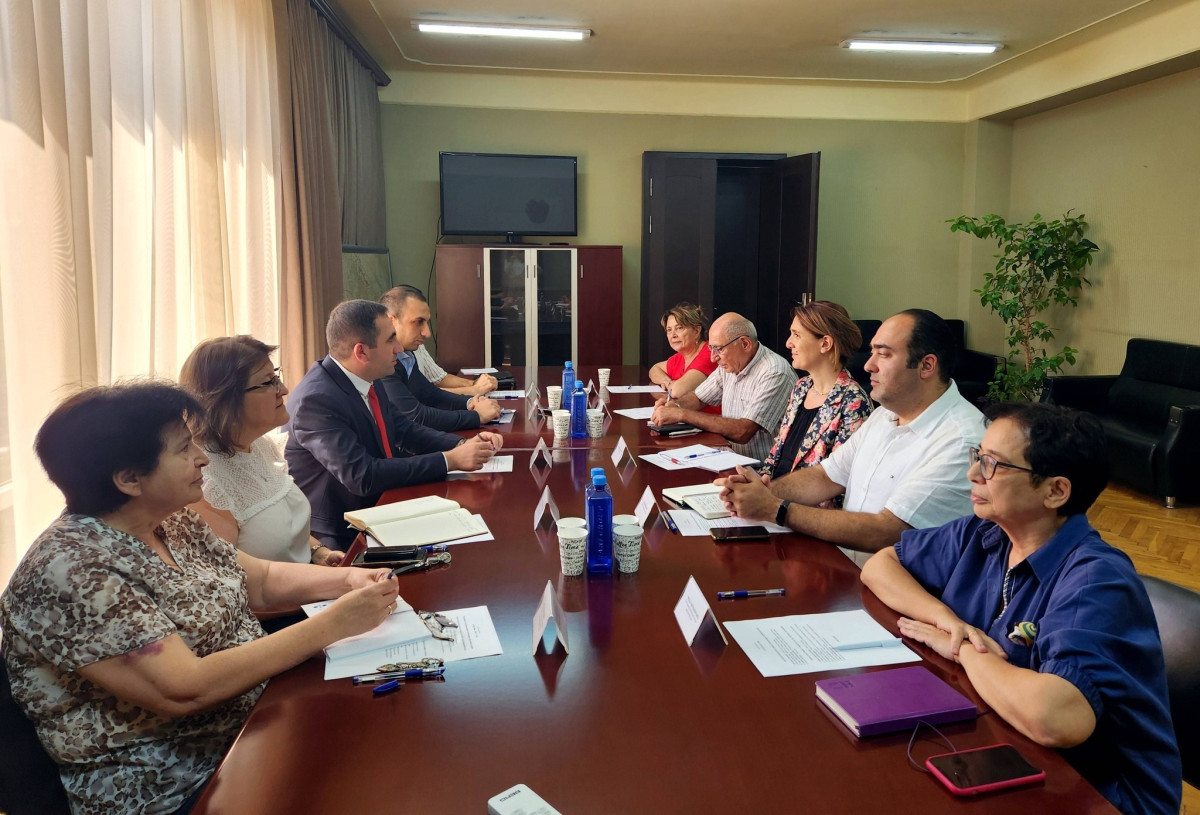 Քաղաքաշինության կոմիտեի և ՄԱԶԾ ներկայացուցիչները քննարկել են բազմաբնակարան շենքերի կառավարման ու պահմանման ոլորտում համագործակցության հարցերը