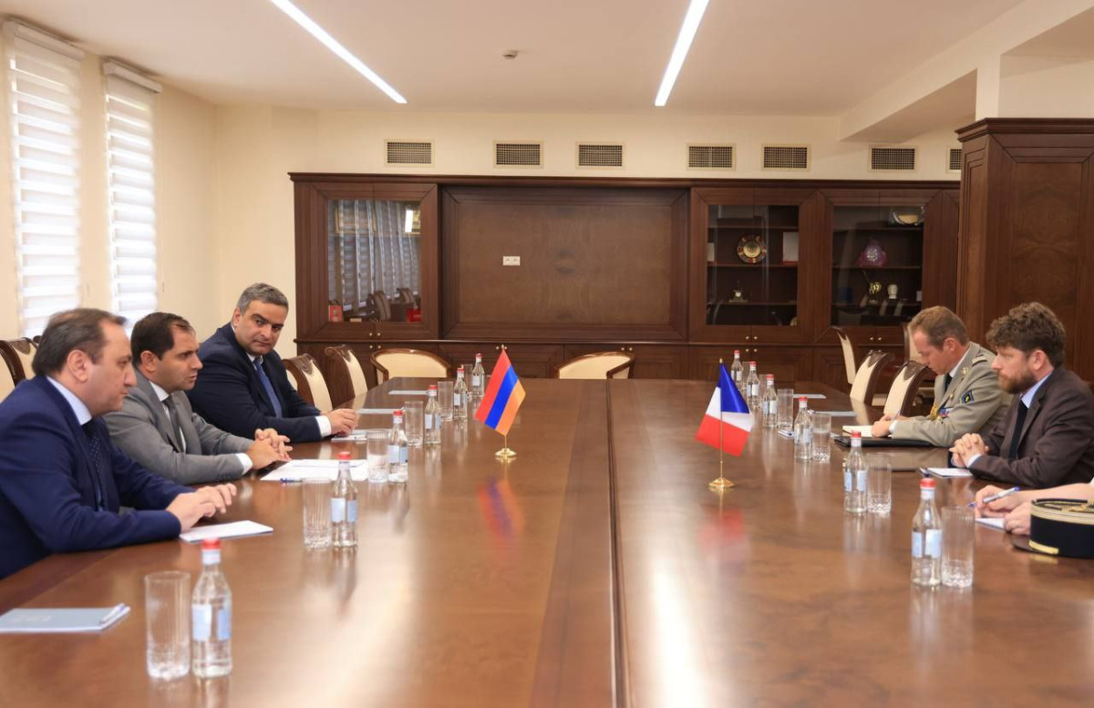 Papikyan və Dkotini müdafiə sahəsində Ermənistan-Fransa əməkdaşlığı ilə bağlı məsələləri müzakirə ediblər