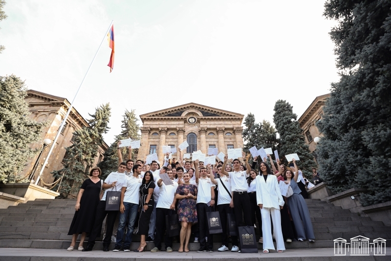 Ավարտվեց ԱԺ «Ամառային դպրոց» 3-րդ ծրագիրը, մասնակիցները ստացան հավաստագրեր