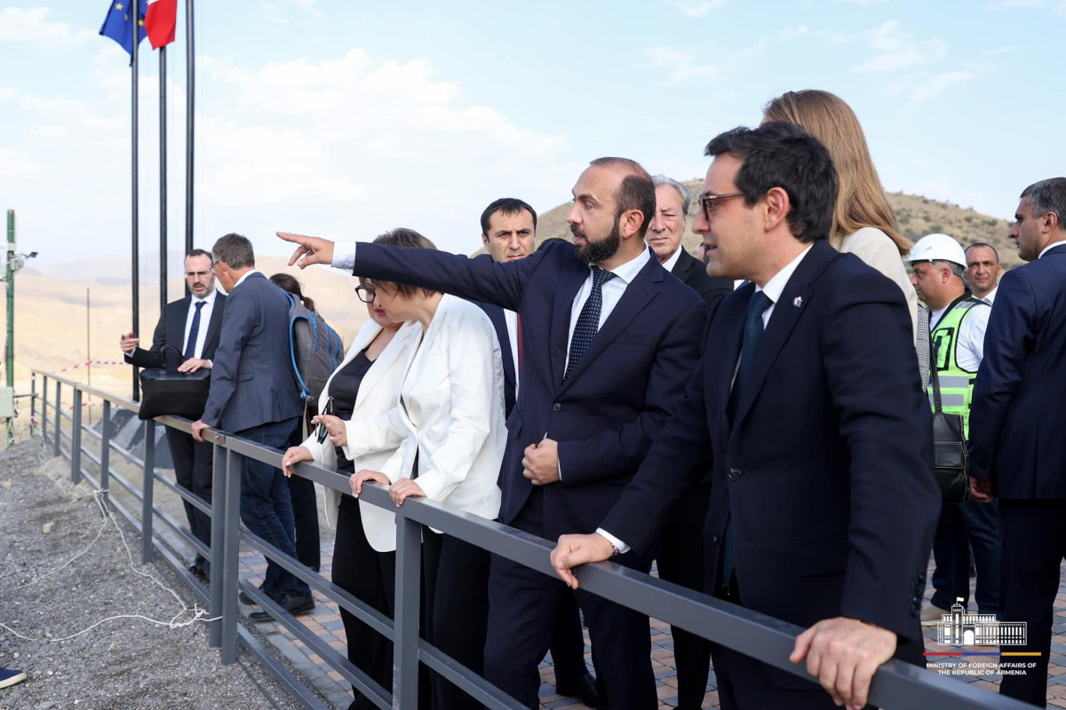 Ararat Mirzoyan and Stéphane Sejourne visited Vedi reservoir and got acquainted with progress of construction works