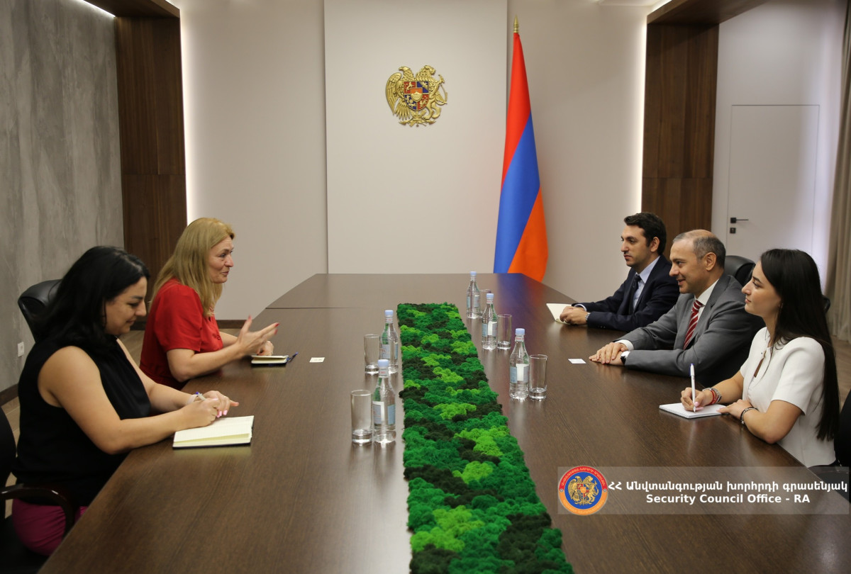 ԱԽ քարտուղարը և Նիդերլանդների դեսպանը քննարկել են երկկողմ հարաբերությունների զարգացման հեռանկարները