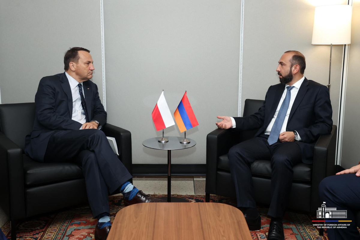 Արարատ Միրզոյանն ու Ռադոսլավ Սիկորսկին քննարկել են տարածաշրջանային անվտանգությանն ու կայունությանն առնչվող հարցեր