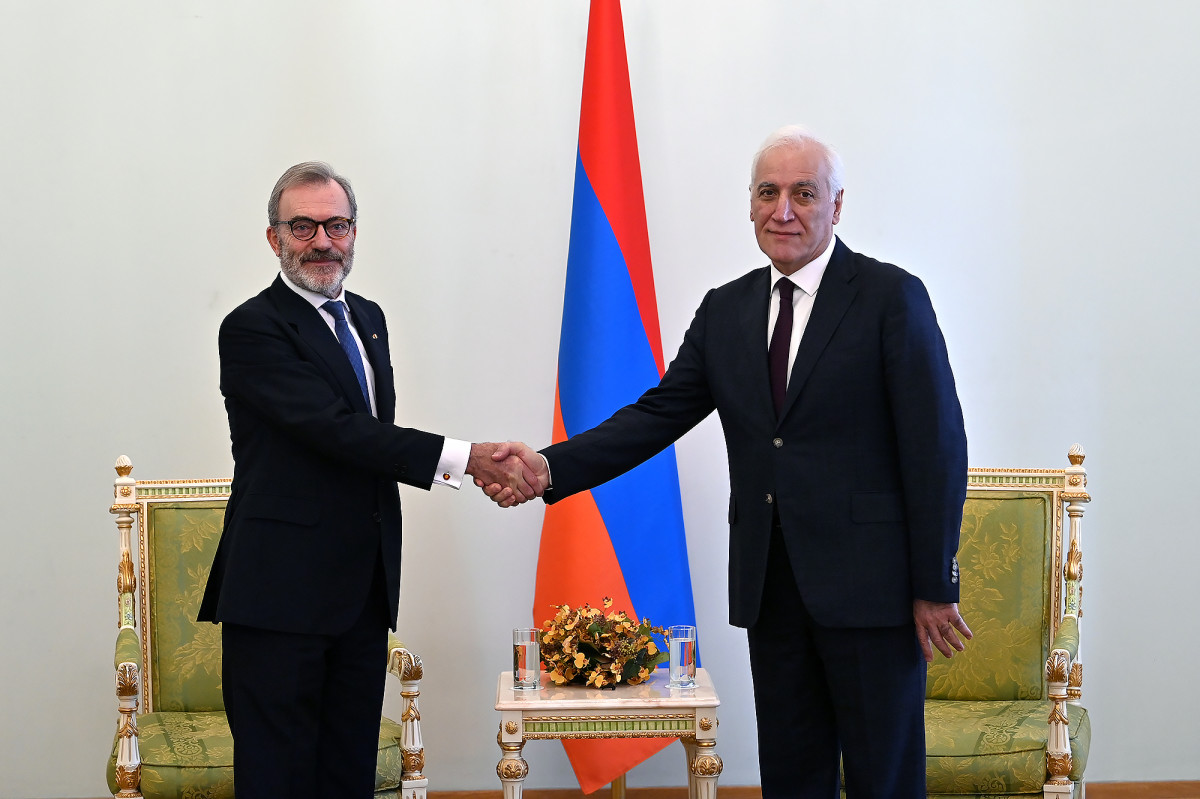 Newly appointed Ambassador of Spain to Armenia presented his credentials to President Vahagn Khachaturyan