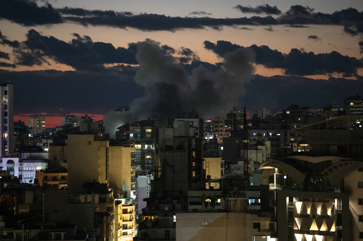 Dawn breaks in Lebanon as ceasefire comes into effect