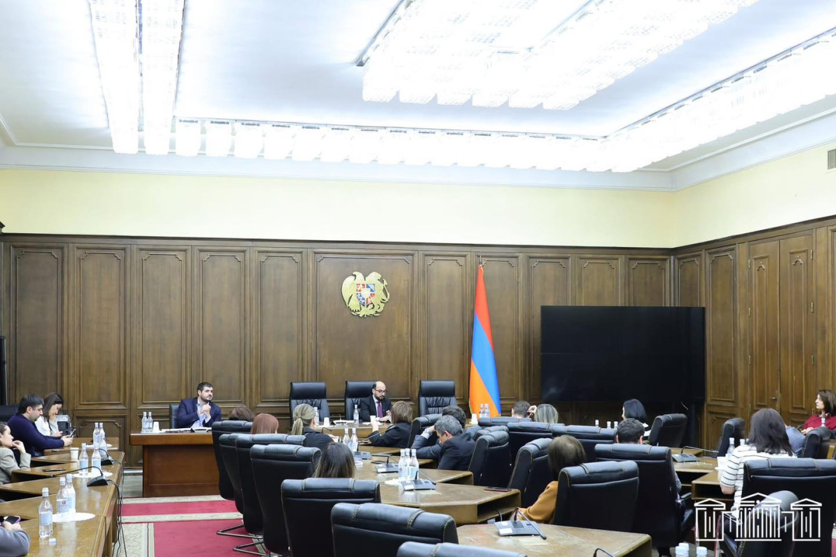 ԱԺ-ում տեղի է ունեցել «Քաղաքացիական պայմանագիր» խմբակցության նիստ