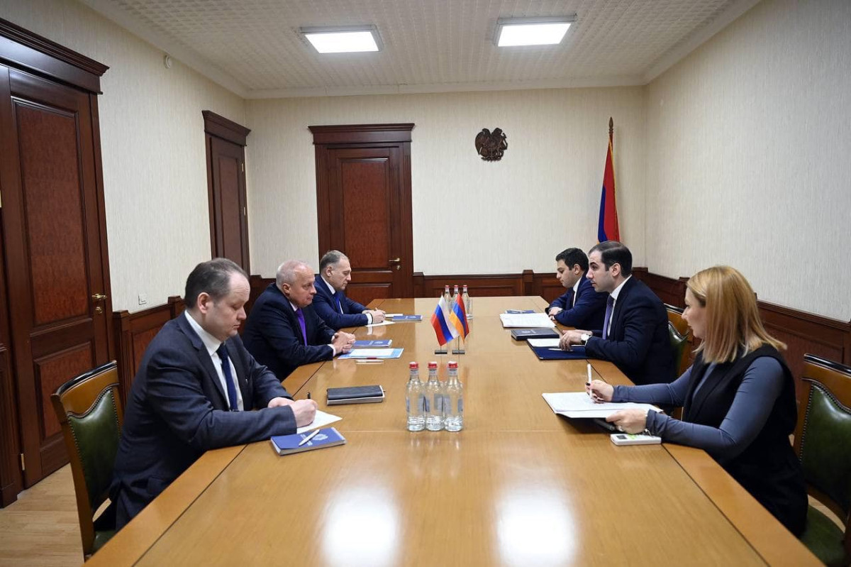 ՊԵԿ նախագահն ու ՌԴ դեսպանը քննարկել են Վերին Լարս անցման կետում խնդիրների առաջացմանն առնչվող հարցեր