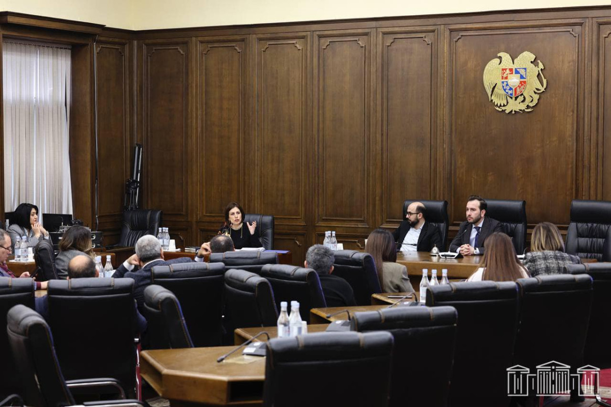 ԱԺ-ում ՔՊ խմբակցությունը հանդիպել է Անահիտ Ավանեսյանի հետ