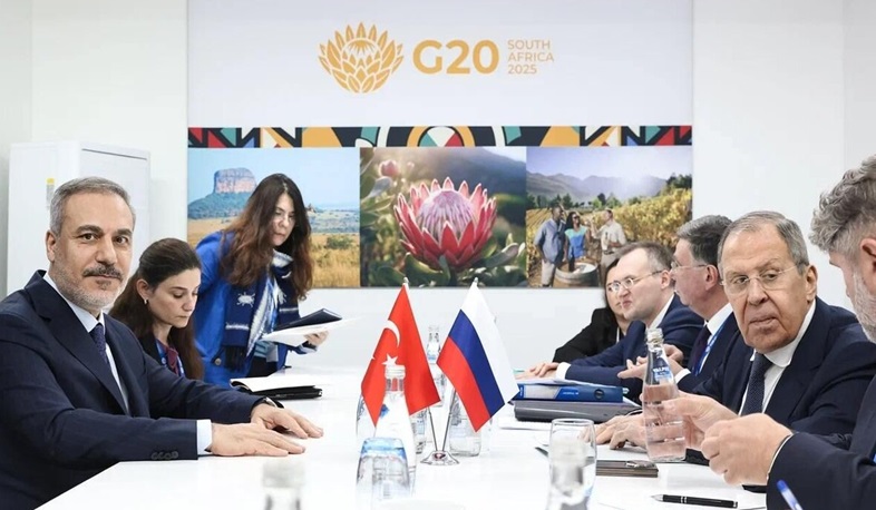 Lavrov və Fidan regional məsələləri müzakirə ediblər
