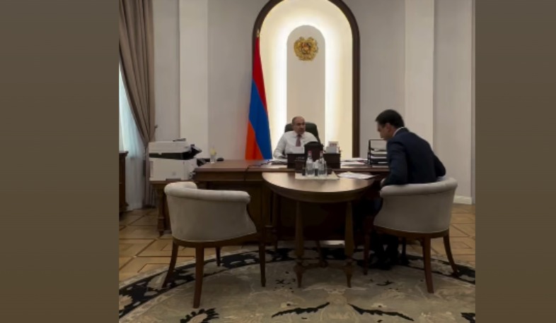 Նիկոլ Փաշինյանը հանդիպում է ունեցել Տիգրան Ավինյանի հետ
