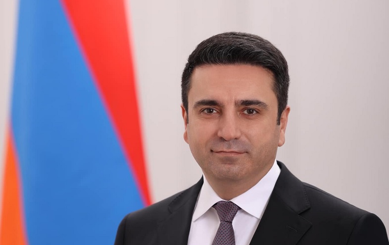 Ձեր ներգրավվածությունը պետական կառավարման և այլ ոլորտներում յուրահատուկ ներշնչանքի աղբյուր է մեզ՝ տղամարդկանց համար․ Ալեն Սիմոնյան