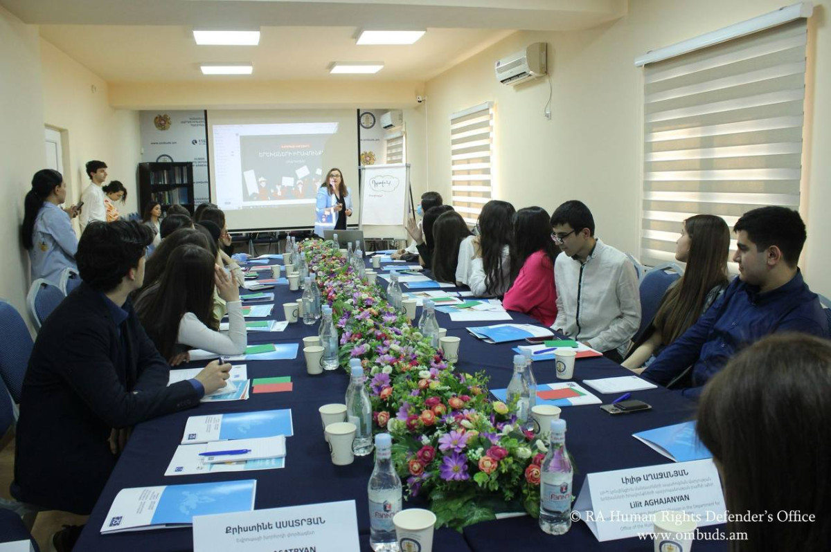 ՄԻՊ-ին առընթեր երեխաների իրավունքների պաշտպանության խորհրդի նիստում ներկայացվել են դպրոցներում բուլինգի և բռնության դրսևորումների կանխարգելման և բացահայտման խնդիրները