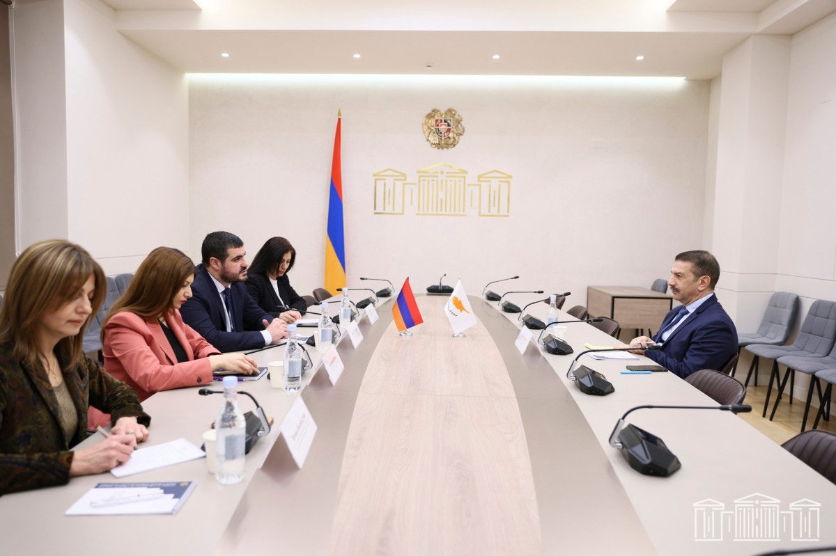 Արման Եղոյանն ու Կիպրոսի դեսպանը քննարկել են ընդհանուր մարտահրավերներն ու շահերը