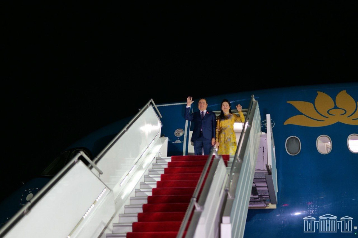 Delegation led by Chairman of National Assembly of Vietnam arrives in Yerevan