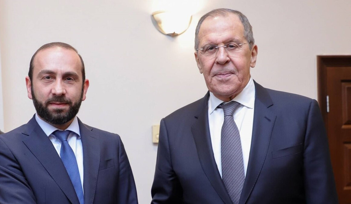 Rusiya XİN başçısı Ermənistanla diplomatik münasibətlərin qurulmasının 33-cü ildönümü münasibətilə təbrik edib