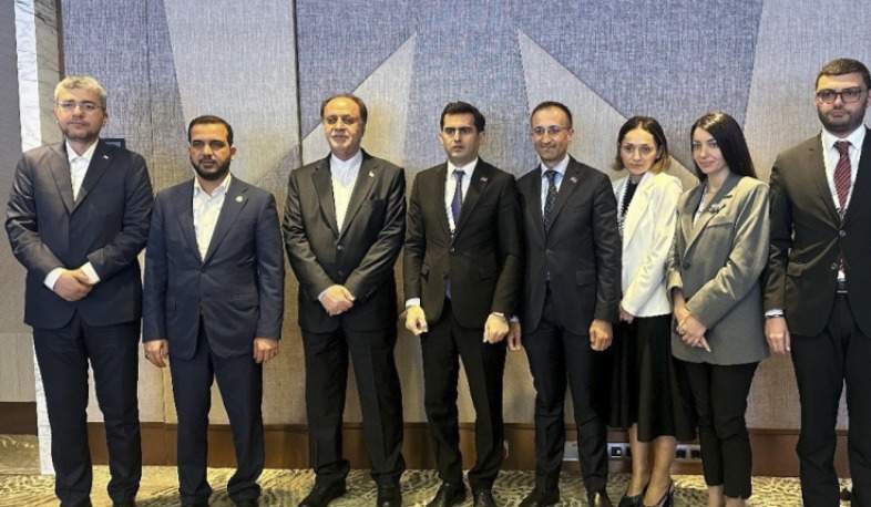 Ermənistan həmişə İranla münasibətlərə əhəmiyyət verir: Arşakyan