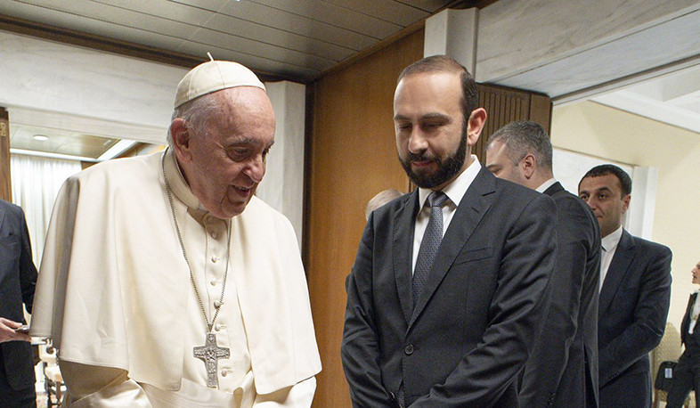 Qoy Papa Fransiskin irsi bizi daha dinc dünyaya aparsın: Mirzoyan