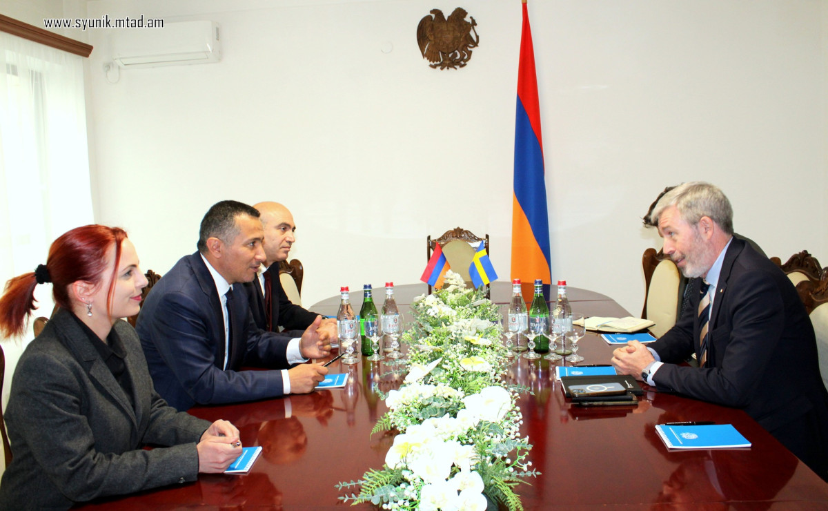 Պատրիկ Սվենսոնը Սյունիքի մարզպետին է ներկայացրել շվեդական տարբեր գործակալությունների կողմից նախատեսվող ծրագրերը