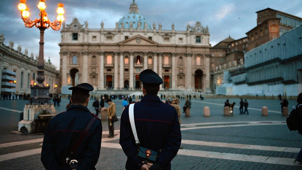 Vatican to deactivate mobile phone signal ahead of secret meeting to elect new pope