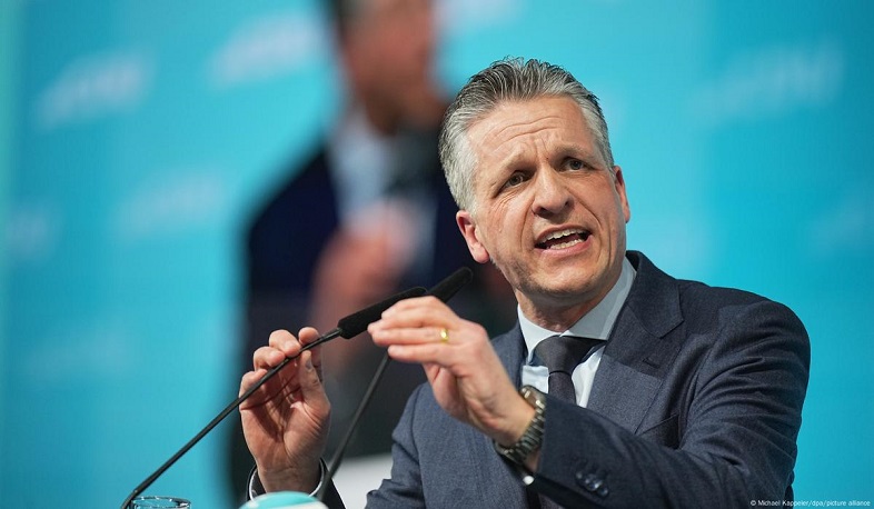 Head of Federal Chancellery: Putin is stalling for time