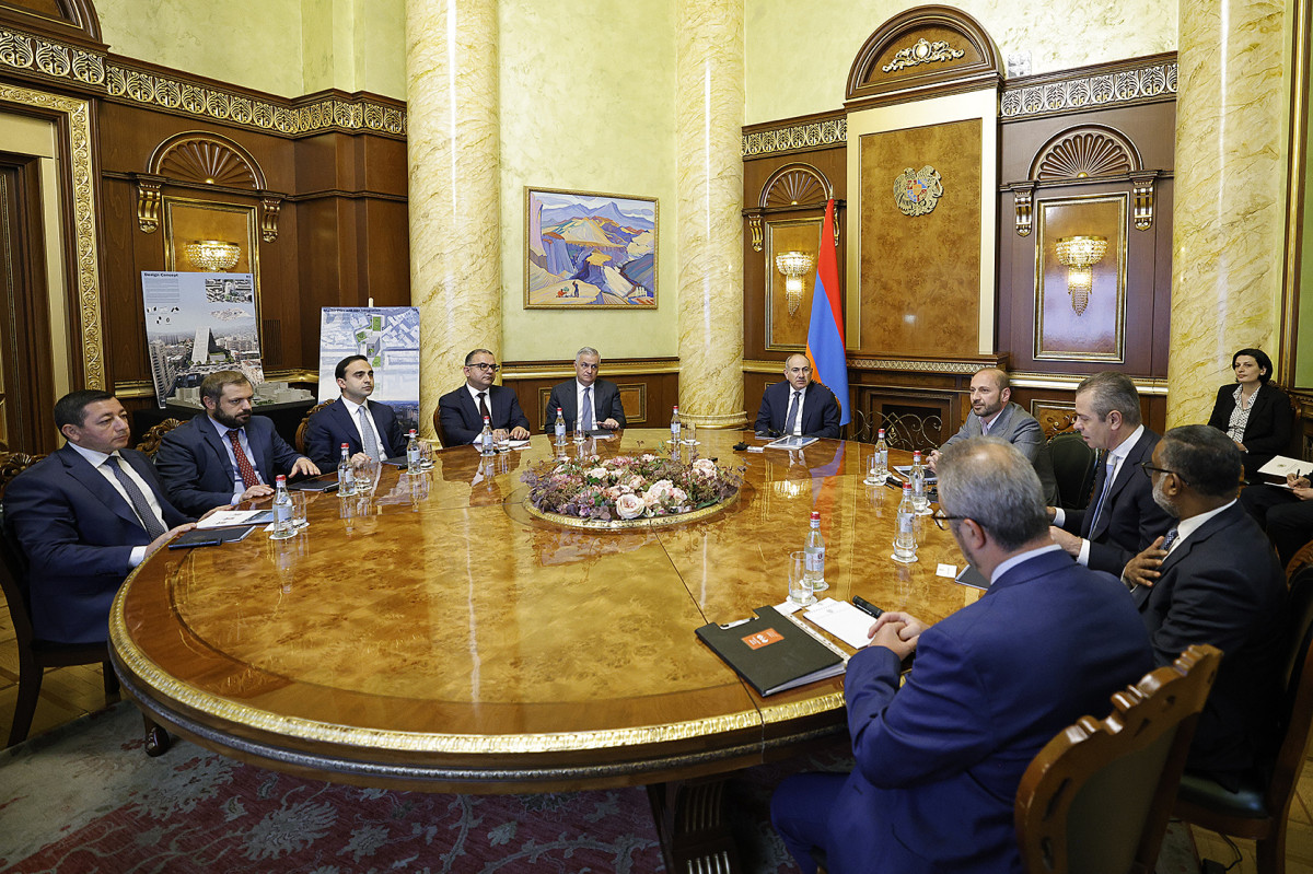 Վարչապետի գլխավորությամբ քննարկվել է Երևանում համաշխարհային առևտրի կենտրոնի կառուցման ծրագրի ընթացքը