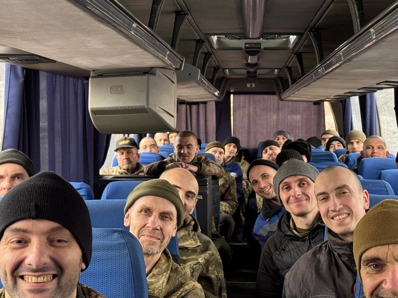 Russia and Ukraine complete prisoner exchange according to formula '1000 for 1000'