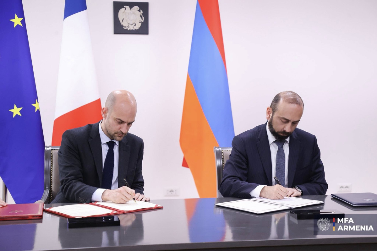 Արարատ Միրզոյանը և Ֆրանսիայի ԱԳ նախարարը ստորագրել են երեք փաստաթուղթ