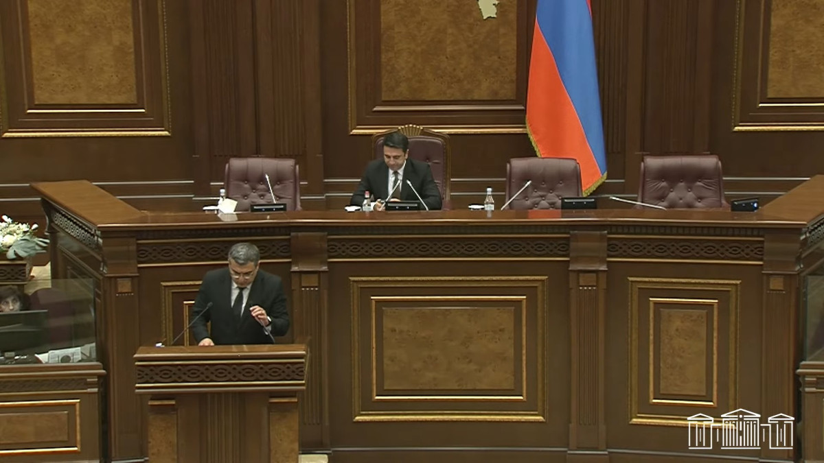 Տրանսպորտային միջոցների հայելիների, լուսարձակների, համարանիշների գողությունը կդառնա միջին ծանրության հանցանք, պատիժը խստացվում է. նախագիծ