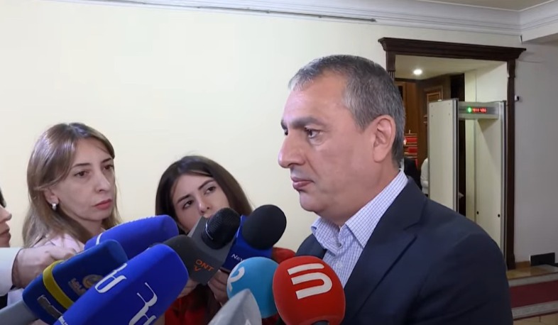 Մեր ԶՈՒ-ն ադեկվատ և հավասարակշռված գործողություններ է իրականացնում, և որևէ էսկալացիոն գործողություն ՀՀ-ից հնարավոր չէ սպասել. Արմեն Խաչատրյան