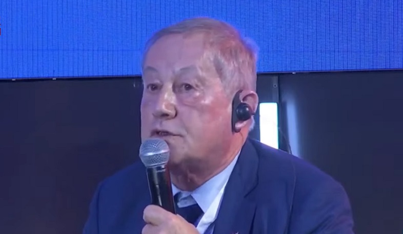 All democracy is at risk if it is threatened in Armenia: Gilbert-Luc Dévinaz