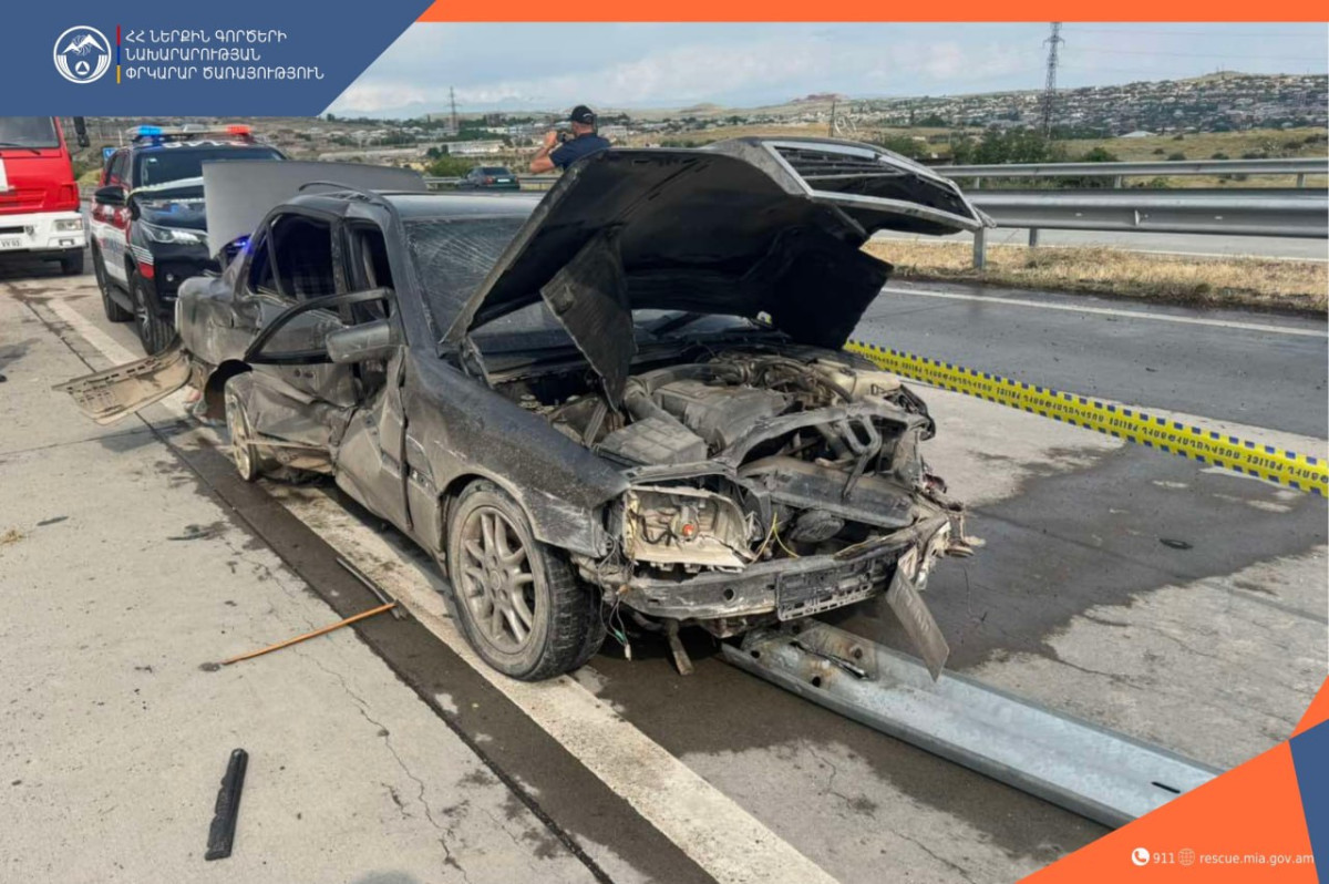 Վթար Երևան-Գյումրի ավտոճանապարհին. երկու ուղևոր տեղափոխվել է բժշկական կենտրոն