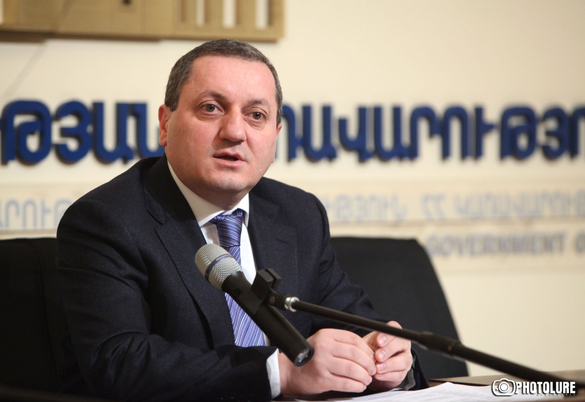 Գլխավոր դատախազությունը պահանջում է Քաղավիացիայի գլխավոր վարչության նախկին պետից բռնագանձել 8 անշարժ գույք, 1,5 միլիարդ դրամ