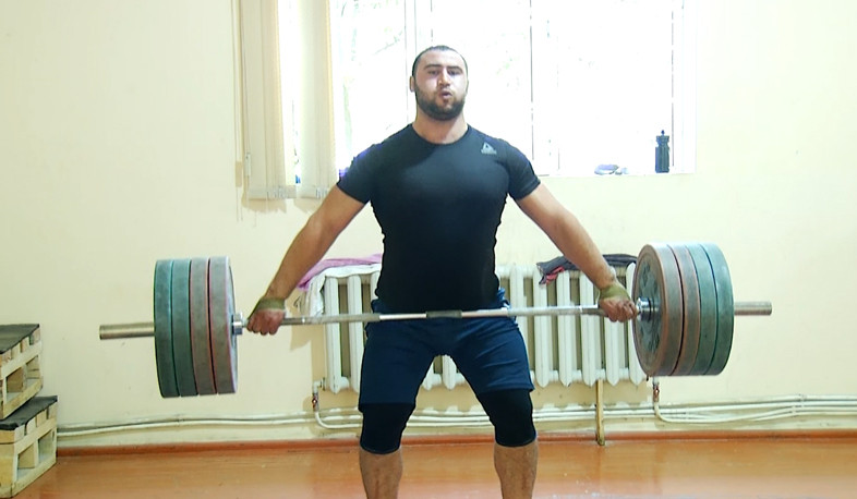 Wrestlers prepare for World Championship