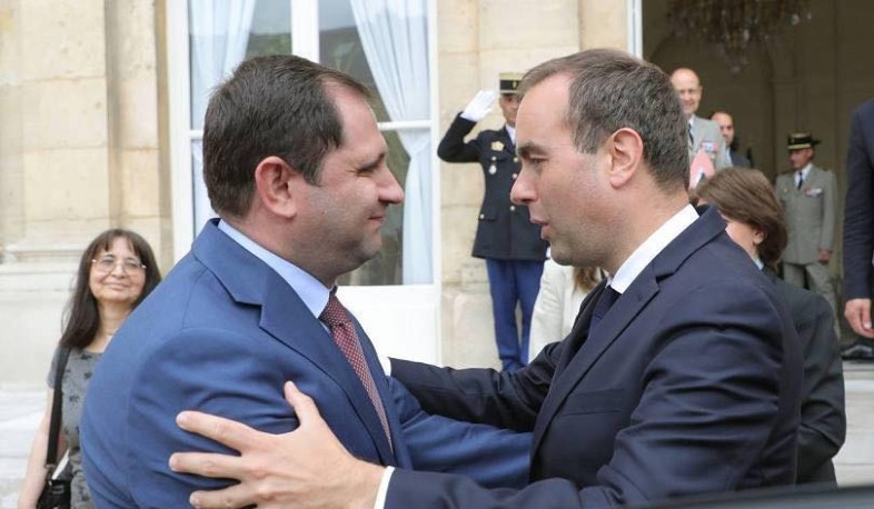 I am confident that the close friendship and cooperation between Armenia and France-including in the field of defence-will continue to deepen: Papikyan
