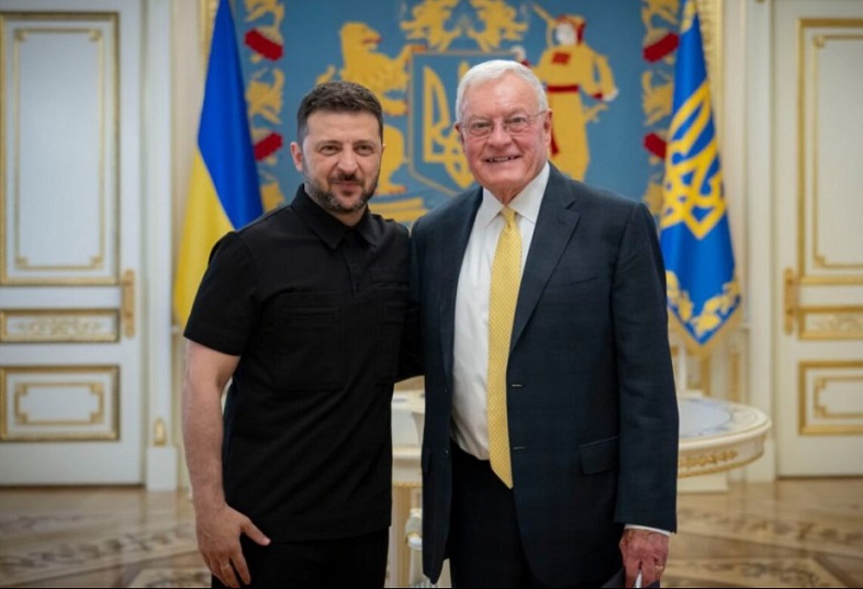 Zelenskiy and Kellogg discuss air defence and arms purchases in Kyiv