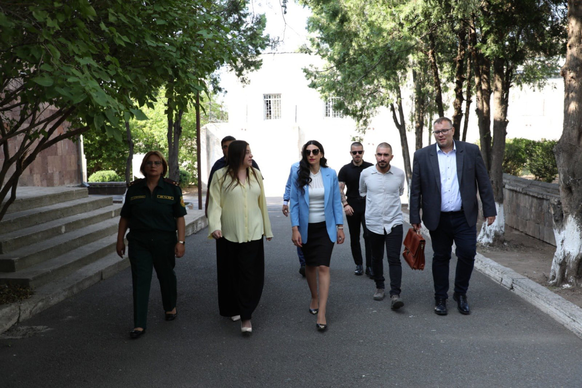 Սլովակիայի օմբուդսմանը Հայաստանում ծանոթացել է ազատությունից զրկված անձանց պահման պայմաններին