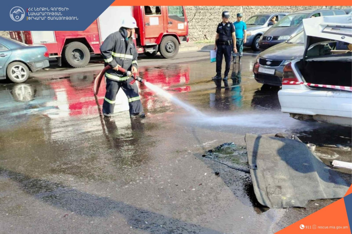 Առինջ գյուղի կամարի մոտակայքում բախվել է երկու ավտոմեքենա