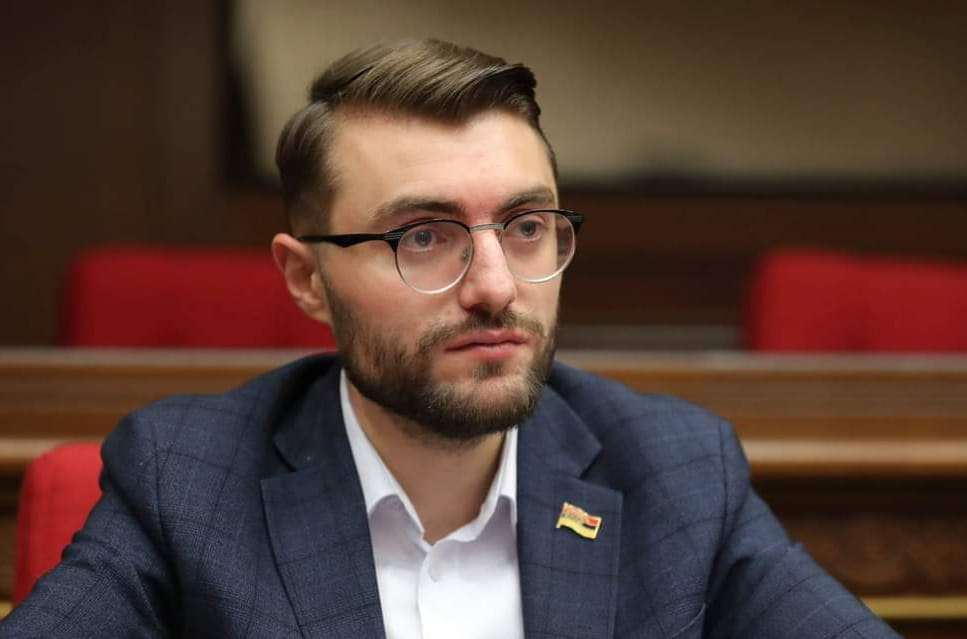 Աշխատանքս շարունակելու եմ Լոռու մարզպետի պաշտոնում. Արեն Մկրտչյան